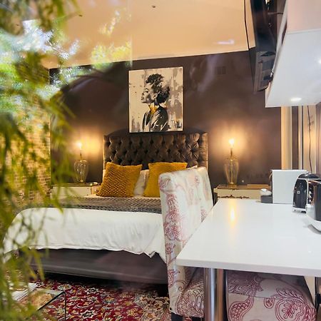 Art-Inspired Bedroom Close To Cbd 莫塞尔湾 外观 照片